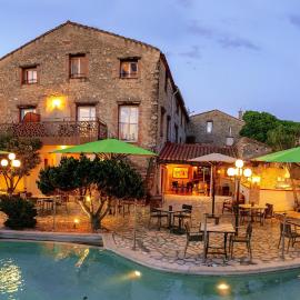 Auberge Du Roua, hotel v mestu Argelès-sur-Mer