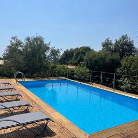 Villa Mila with private pool by Olivestone Village, hotel en Ágios Márkos