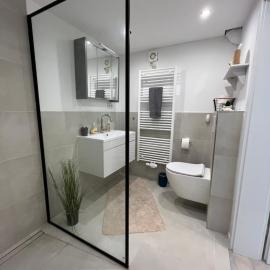 Moderne Ferienwohnung mit guter Ausstattung und Self checkin, khách sạn ở Bodenwerder