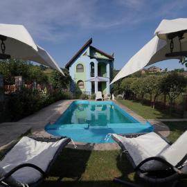 Pensiunea La Rose-lângă lac cu ponton, hotel v destinácii Cincis