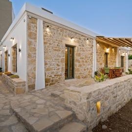Papadia Luxury Apartments, מלון בפיטסידיה