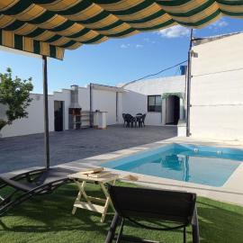 Apartamento rural Entreolivos, hotel a Baena