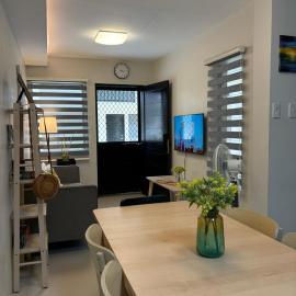 Mactan Cebu Guesthouse - Entire 3BR house 3km from Mactan Airport, hotel i Cogon