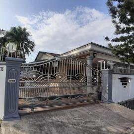 The Crown Homestay