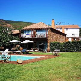Casa de Baixo - Nature Hotel, hotel in Alvoco das Várzeas