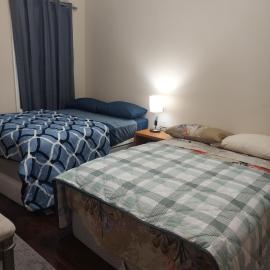 Double queen room 6 minutes walk to Penn station NYC EWR, Hotel in Jersey City