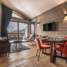 Courchevel 1550 - 5 pers, centre, parking, Wi-Fi - FR-1-631-199