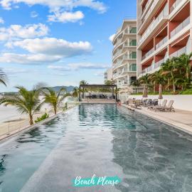 Casa del Mar Bucerias - Beachfront Condos