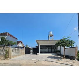 Guest House Saqeena Syariah Near Blitar Park RedPartner, hotel en Blitar