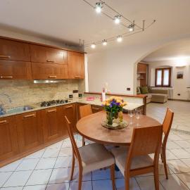 Appartamento Arvenis, hotel u gradu Sutrio