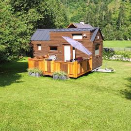 Tiny House Waldschmied 2, hotel in Latzendorf