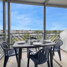 Duplex avec balcon, piscine et accès plage pour 4, hotel din Le Croisic