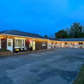 Carriage Inn Motel, hotel em Peterborough