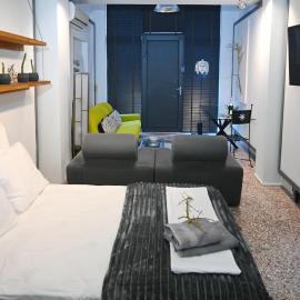 Central two-floor loft with private entrance