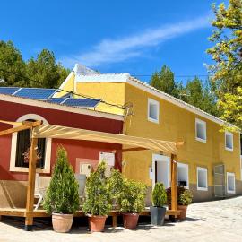 Casa AMARILLA 3 RAPIA, Hotel in Moratalla