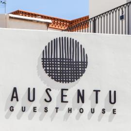 Ausèntu Guest House