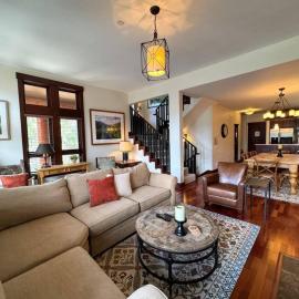 Luxury Townhome w/ Views, Private Jacuzzi & Garage