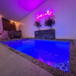 Scarlett Rae Private Pool Villa 1, hotel en Ángeles