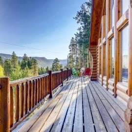 Breck Cabin Mins from Town & Lifts Hot Tub