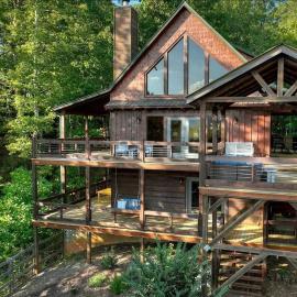 Chalet Blue Ridge Panoramic Views Hot Tub