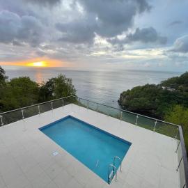 Villa Vino Lucia, hotel a Marigot Bay