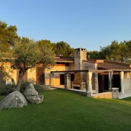 Olive Tree Garden Villa Poreč Istria, hotel v destinaci Mugeba