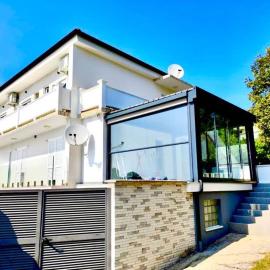 Suha Punta LUXURY apartments first row to the sea, hotel in Kampor