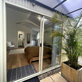 Beachside Bedstay