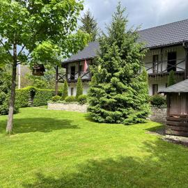 Zorianyy Guest House, hotel a Mykulychyn