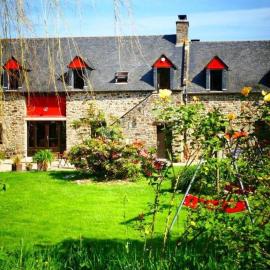 Auberge de la chesnaie, hotelli kohteessa Pleudihen-sur-Rance
