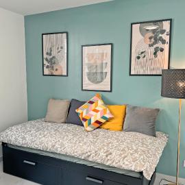Cozy Paris Gateway Apartments Groups with free parking, hotel in Vitry-sur-Seine