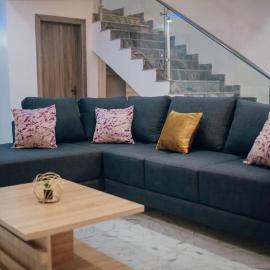 Serviced 3Bed Duplex in Oba Akinyele Street, off Rotimi Williams, Bodija