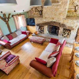 Four bed barn conversion Junction 37 38 M1, hotel a Barnsley