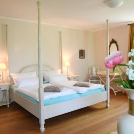 Haus Keppelborg: ZI Elisabeth mit Burgmauerblick、Heekのホテル