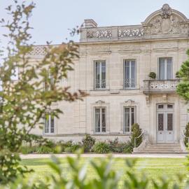 La Nauve, Hôtel & Jardin - Relais & Châteaux, hotel u gradu Konjak