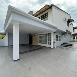 Landed House Gelugor 5BR 3B-20pax by 3C – hotel w mieście Gelugor