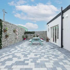 Holland House No3, hotel in Liscannor