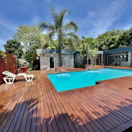 FM GUEST LODGE Comfort, Tranquility & Peace of Mind, hotel u gradu Johanesburg