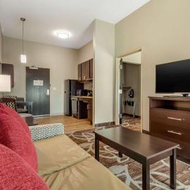 MainStay Suites Lincoln University Area, מלון בלינקולן