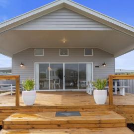 Nest 6 Battunga Ave Port Elliot - No Linen Included, hotel in Port Elliot