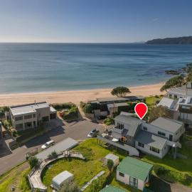 Ocean View Beach Beauty - Tairua Holiday Home