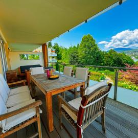 Lake view 2 Bedroom Apartment, Terrace, Private Lake Access