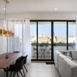 Modern 1BR Spacious Apartment with Terrace - Close to St Thomas Bay、マルサスカーラのホテル
