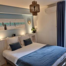 Logis Hôtel La Clé Des Songes, khách sạn ở Pierrefeu-du-Var