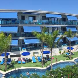 AZAHAR BEACH Blue Apartments & Spa, hotel di Alcossebre