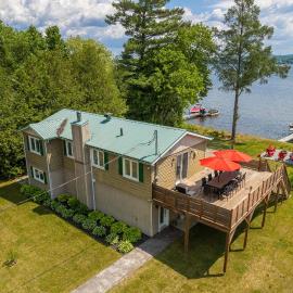 Viesnīca La vie O-Lac Magog pilsētā Šerbrūka
