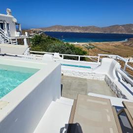 Villa Chronos with private heated pool, hotel v destinaci Vrisi/ Mykonos