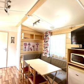 Cottage 4, hotel u gradu Agarn