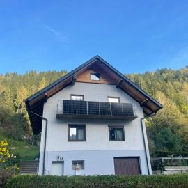 Ferienhaus Baier, hotel a Eggen