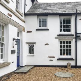 The Cornish Peak Beautiful Apartment In Grade 2 Listed Building In Cornwall By STAE-Homes, hotel in Camelford